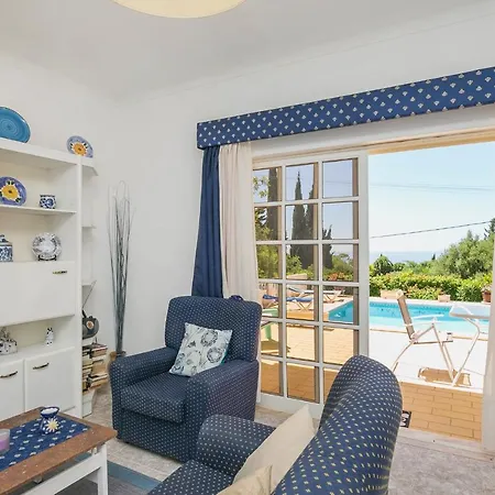 Villa Cerro - Great Location - 3 Mins To Restaurants And Near Sao Rafael