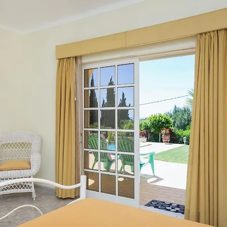 Villa Cerro - Great Location - 3 Mins To Restaurants And Near Sao Rafael *